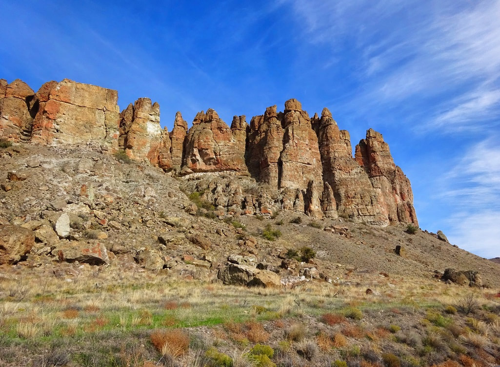 Clarno Unit in the late summer with blue sky, John Day Fossil Beds National Monument